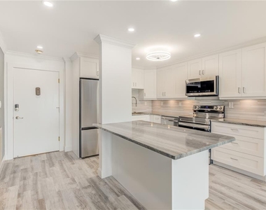400 64th Avenue - Photo Thumbnail 2