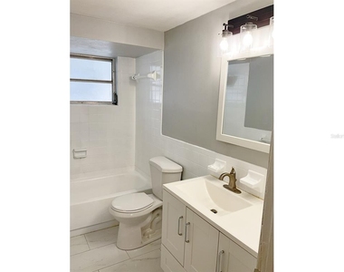 5633 Golden Nugget Drive - Photo Thumbnail 15
