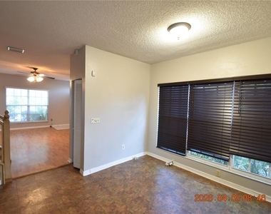 2701 Penzance Street - Photo Thumbnail 9