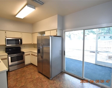 2701 Penzance Street - Photo Thumbnail 12