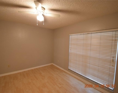 2701 Penzance Street - Photo Thumbnail 32