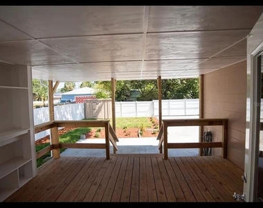 1329 34th Avenue N - Photo Thumbnail 11