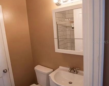1329 34th Avenue N - Photo Thumbnail 9