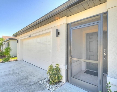 10820 Marlberry Way - Photo Thumbnail 4