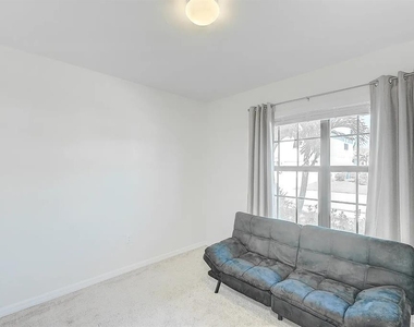 10820 Marlberry Way - Photo Thumbnail 18