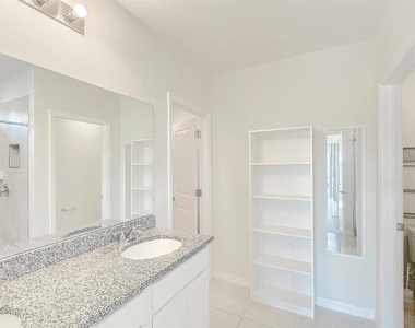 10820 Marlberry Way - Photo Thumbnail 21