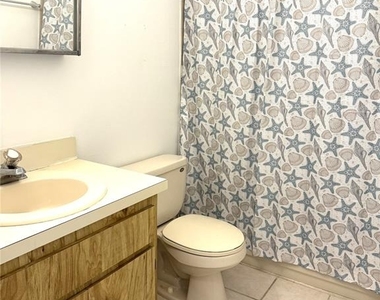 13608 S Village Drive - Photo Thumbnail 15