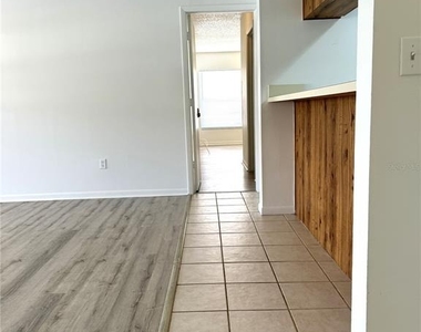 13608 S Village Drive - Photo Thumbnail 8