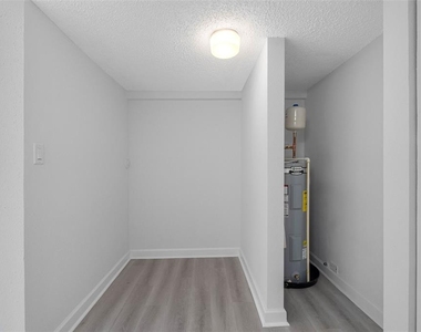 1451 Gulf Boulevard - Photo Thumbnail 29