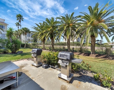 1451 Gulf Boulevard - Photo Thumbnail 18