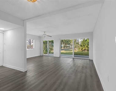 1451 Gulf Boulevard - Photo Thumbnail 3