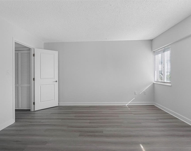 1451 Gulf Boulevard - Photo Thumbnail 31