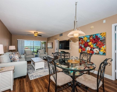 6295 Bahia Del Mar Circle - Photo Thumbnail 4