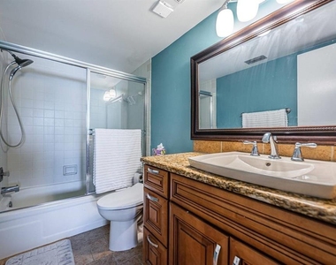 6295 Bahia Del Mar Circle - Photo Thumbnail 7