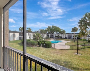 709 Russell Lane - Photo Thumbnail 6