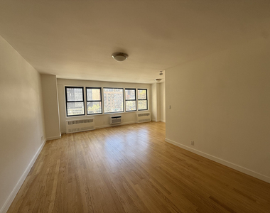 236 East 36th Street - Photo Thumbnail 1