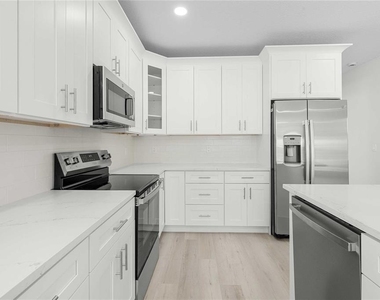 2203 N Boulevard - Photo Thumbnail 19