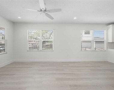 2203 N Boulevard - Photo Thumbnail 23