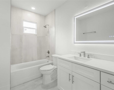 2203 N Boulevard - Photo Thumbnail 27