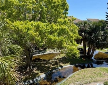 6312 Newtown Circle - Photo Thumbnail 11
