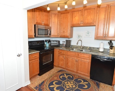 213 Seahorse Drive Se - Photo Thumbnail 10