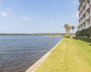 8800 Bay Pines Boulevard - Photo Thumbnail 22