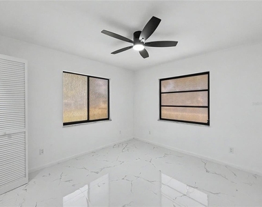 2101 Hibiscus Road - Photo Thumbnail 8