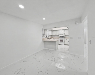 2101 Hibiscus Road - Photo Thumbnail 4