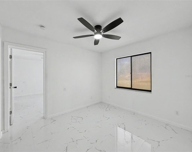 2101 Hibiscus Road - Photo Thumbnail 7