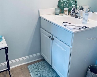 5238 W Kennedy Boulevard - Photo Thumbnail 14