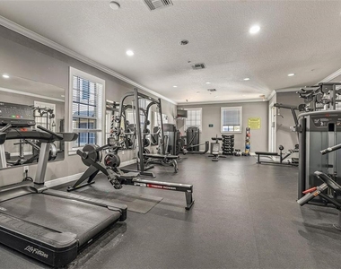 5238 W Kennedy Boulevard - Photo Thumbnail 16
