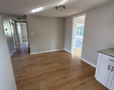 7808 Talisman Drive - Photo Thumbnail 14