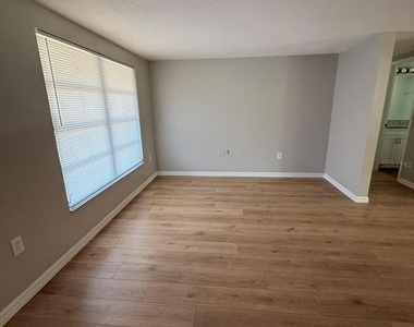 7808 Talisman Drive - Photo Thumbnail 9