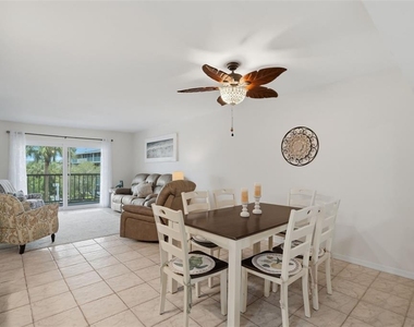 5557 Sea Forest Drive - Photo Thumbnail 18