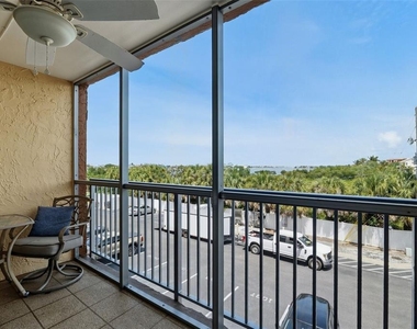 12760 Indian Rocks Road - Photo Thumbnail 32