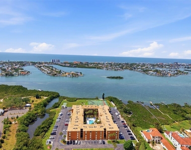 12760 Indian Rocks Road - Photo Thumbnail 8