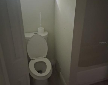7320 Balboa Drive - Photo Thumbnail 12