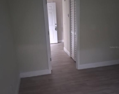 7320 Balboa Drive - Photo Thumbnail 4
