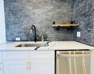 7803 Sugar Brook Court - Photo Thumbnail 4