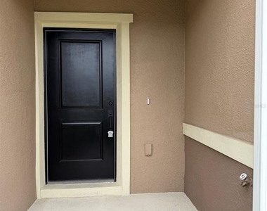 1556 Mirabella Circle - Photo Thumbnail 2