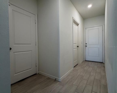 1556 Mirabella Circle - Photo Thumbnail 7
