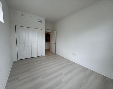 5579 Millenia Park Blvd - Photo Thumbnail 17