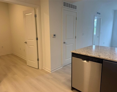 5579 Millenia Park Blvd - Photo Thumbnail 9