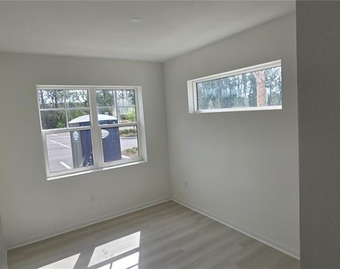 5579 Millenia Park Blvd - Photo Thumbnail 16