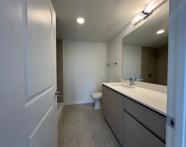 5579 Millenia Park Blvd - Photo Thumbnail 14