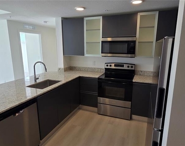 5579 Millenia Park Blvd - Photo Thumbnail 7