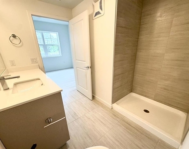 5579 Millenia Park Blvd - Photo Thumbnail 15