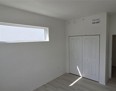 5579 Millenia Park Blvd - Photo Thumbnail 18