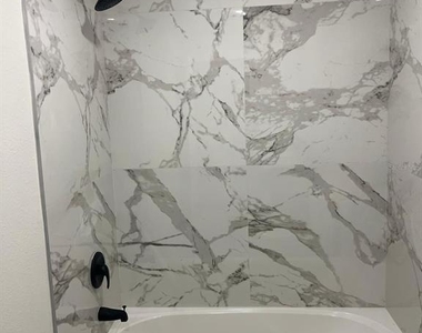 1207 Crawford Avenue - Photo Thumbnail 15