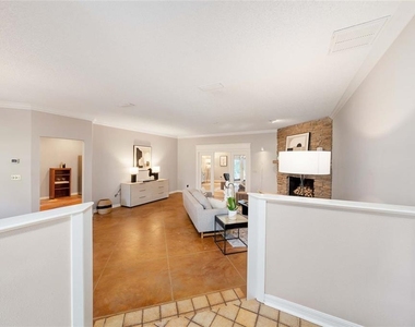 8120 Nw 48th Lane - Photo Thumbnail 3